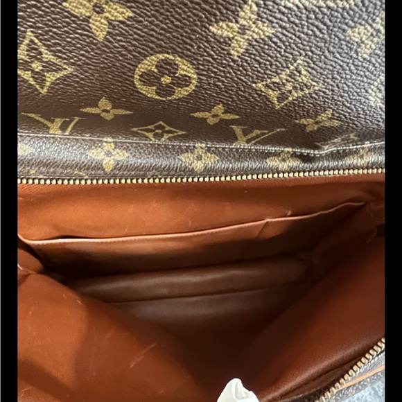 Pre love Vintage LOUIS VUITTON  mono Amazon GM Bag - Picture 9 of 17